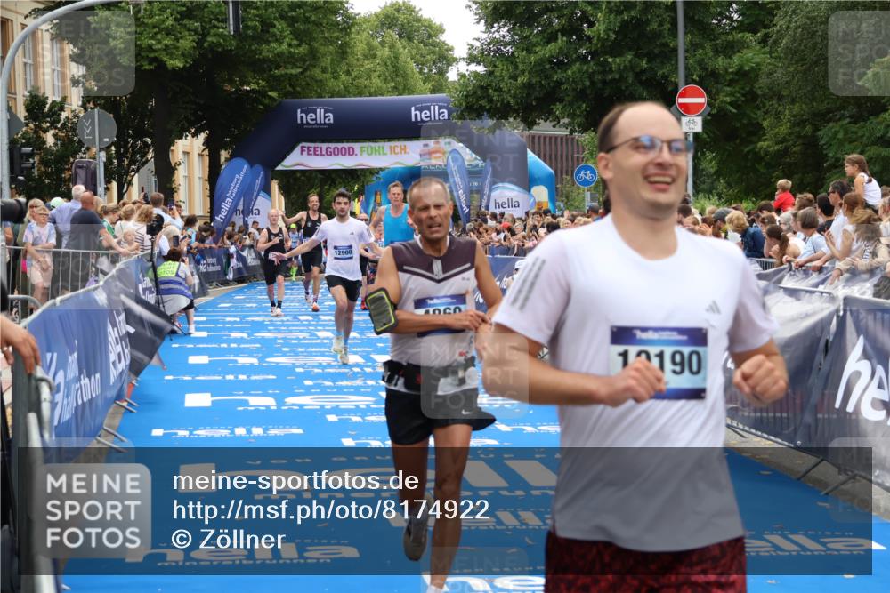 29.06.2025 - hella hamburg halbmarathon Zöllner http://msf.ph/oto/8174922 29.06.2025 10:37:21 Ziel 4860, 5003, 12900, 13854, 14387, 14459, 17137, 17726, 18824 meine-sportfotos.de