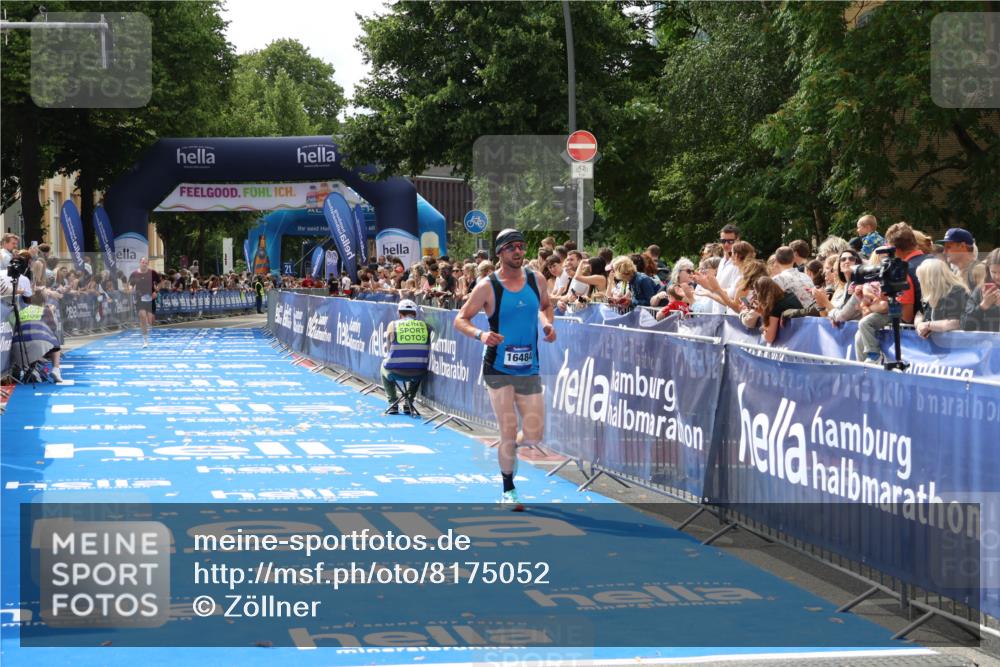 29.06.2025 - hella hamburg halbmarathon Zöllner http://msf.ph/oto/8175052 29.06.2025 10:25:22 Ziel 12067, 16484 meine-sportfotos.de