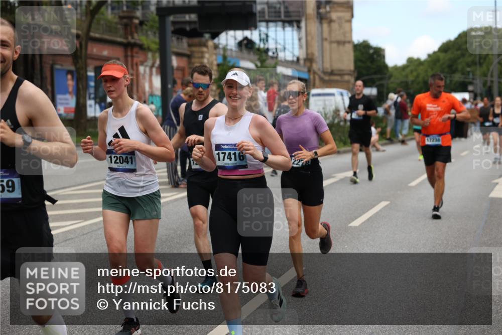 29.06.2025 - hella hamburg halbmarathon Yannick Fuchs http://msf.ph/oto/8175083 29.06.2025 11:19:44 20KM 1115, 1294, 1747, 1853, 3003, 3591, 3592, 3817, 4198, 4829, 5178, 5759, 5929, 5930, 6160, 6249, 7276, 7446, 7447, 7529, 7919, 8127, 8433, 10687, 11117, 12041, 12210, 12278, 12384, 12442, 14496, 14499, 14779, 15104, 15114, 16487, 16565, 16566, 16838, 17238, 17299, 17414, 17416, 17804, 18105, 18170, 18278, 18818, 18851, 18949 meine-sportfotos.de