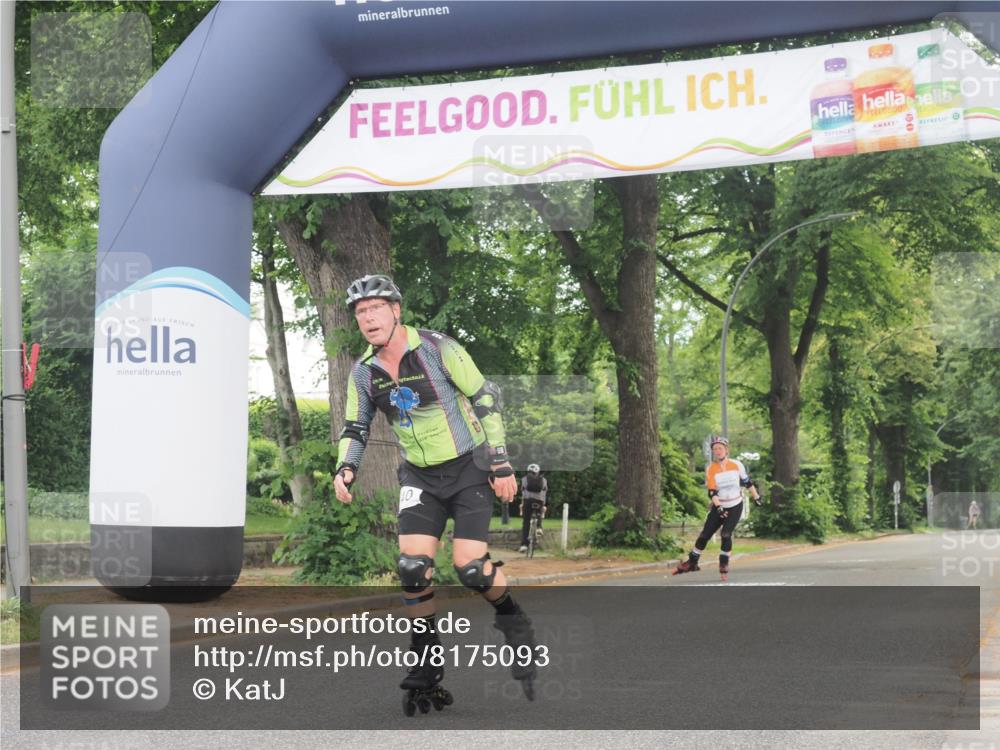 29.06.2025 - hella hamburg halbmarathon KatJ http://msf.ph/oto/8175093 29.06.2025 09:20:42 Zwischen KM18-KM19  meine-sportfotos.de