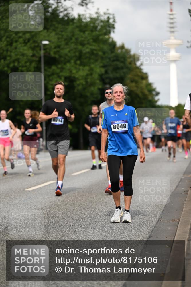 29.06.2025 - hella hamburg halbmarathon Dr. Thomas Lammeyer http://msf.ph/oto/8175106 29.06.2025 10:10:04 Kennedybrücke 1229, 1842, 2288, 2471, 2624, 3062, 3461, 4169, 5762, 6014, 7302, 7741, 8049, 8894, 8909, 9339, 9477, 9917, 10343, 10781, 10791, 10998 meine-sportfotos.de