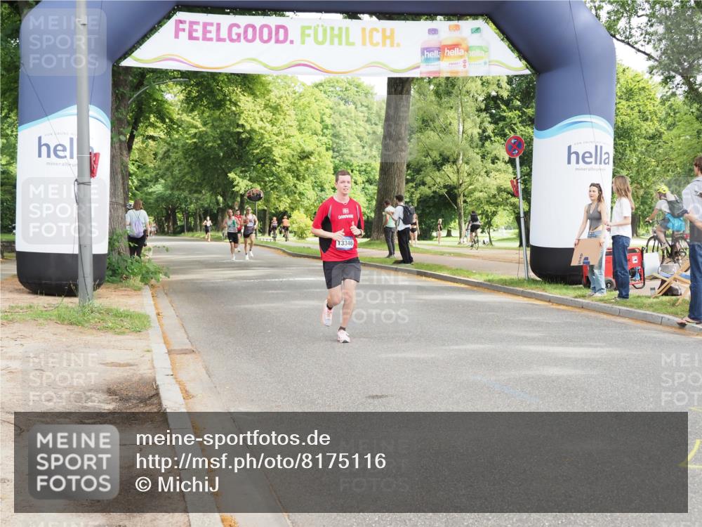 29.06.2025 - hella hamburg halbmarathon MichiJ http://msf.ph/oto/8175116 29.06.2025 10:15:53 Zwischen KM18-KM19 2483 meine-sportfotos.de