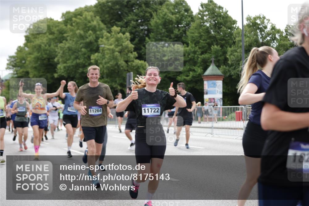 29.06.2025 - hella hamburg halbmarathon Jannik Wohlers http://msf.ph/oto/8175143 29.06.2025 11:07:48 Lombardsbrücke 1769, 1923, 2318, 2319, 2433, 3271, 3313, 3442, 3549, 3646, 3666, 3915, 4406, 4407, 4439, 4455, 4461, 4482, 5005, 5398, 5401, 5439, 5704, 5896, 6016, 6731, 6778, 6779, 6780, 6928, 6958, 7192, 7559, 7609, 7713, 7989, 8182, 8252, 8808, 8809, 9321, 9725, 9805, 10054, 10160, 10545, 10637, 10651, 10916, 10918, 11112, 11264, 11431, 11501, 11561, 11583, 11584, 11592, 11722, 12003, 12048, 12868, 12944, 13175, 13359, 15616, 18289 meine-sportfotos.de