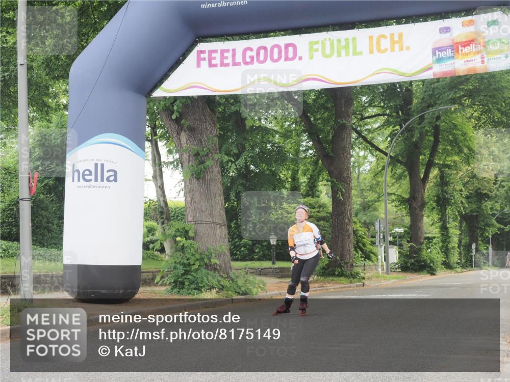 29.06.2025 - hella hamburg halbmarathon KatJ http://msf.ph/oto/8175149 29.06.2025 09:20:43 Zwischen KM18-KM19  meine-sportfotos.de