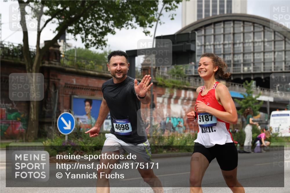 29.06.2025 - hella hamburg halbmarathon Yannick Fuchs http://msf.ph/oto/8175171 29.06.2025 10:26:50 20KM 1686, 3935, 3955, 4129, 4698, 5187, 5660, 6619, 7272, 7793, 11199, 11370, 13606, 13617, 16065, 16505 meine-sportfotos.de