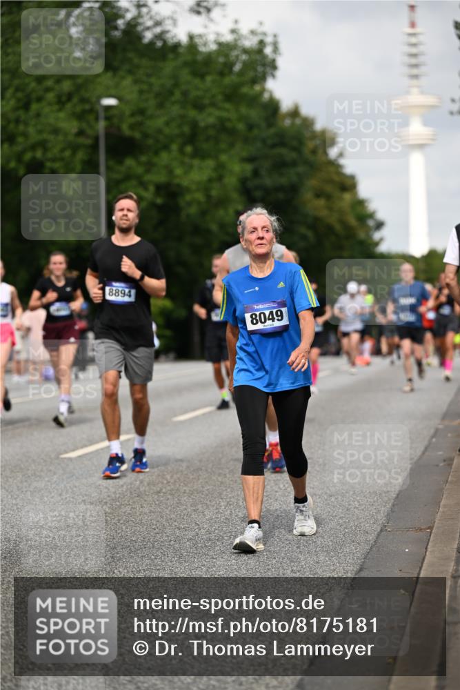 29.06.2025 - hella hamburg halbmarathon Dr. Thomas Lammeyer http://msf.ph/oto/8175181 29.06.2025 10:10:04 Kennedybrücke 1229, 1842, 2288, 2471, 2624, 3062, 3461, 4169, 5762, 6014, 7302, 7741, 8049, 8894, 8909, 9339, 9477, 9917, 10343, 10781, 10791, 10998 meine-sportfotos.de