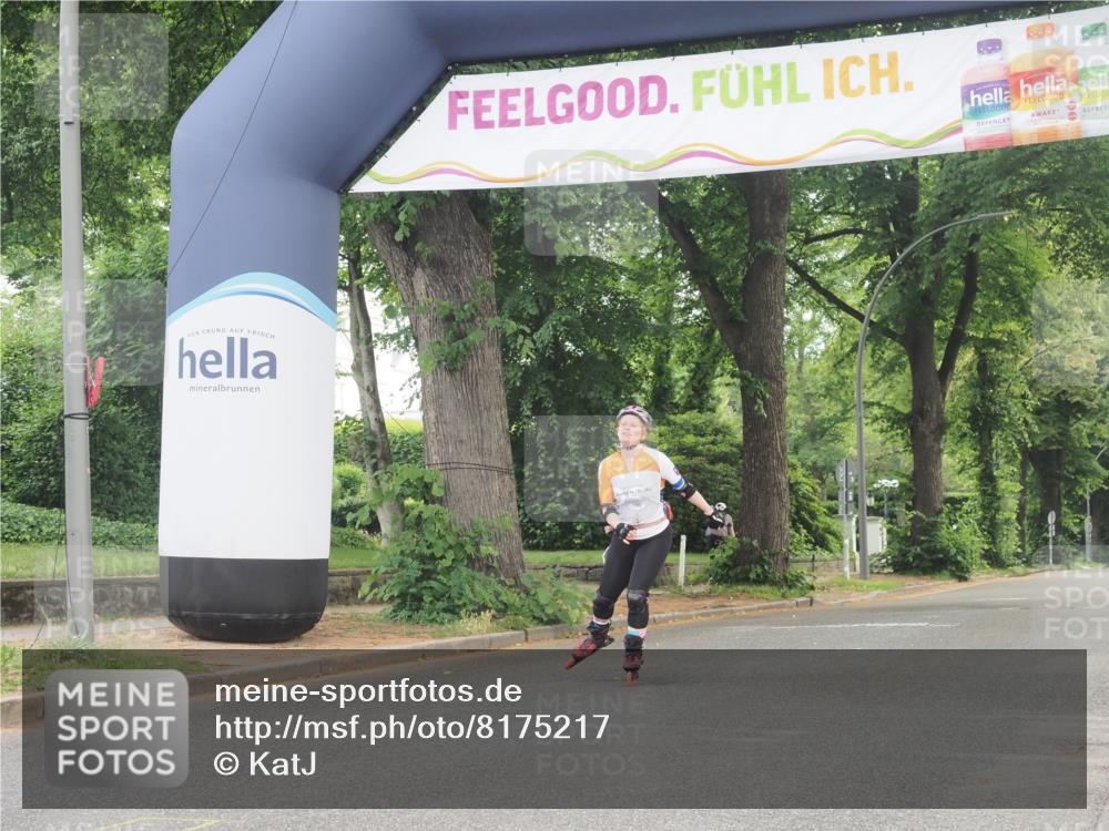 29.06.2025 - hella hamburg halbmarathon KatJ http://msf.ph/oto/8175217 29.06.2025 09:20:43 Zwischen KM18-KM19  meine-sportfotos.de