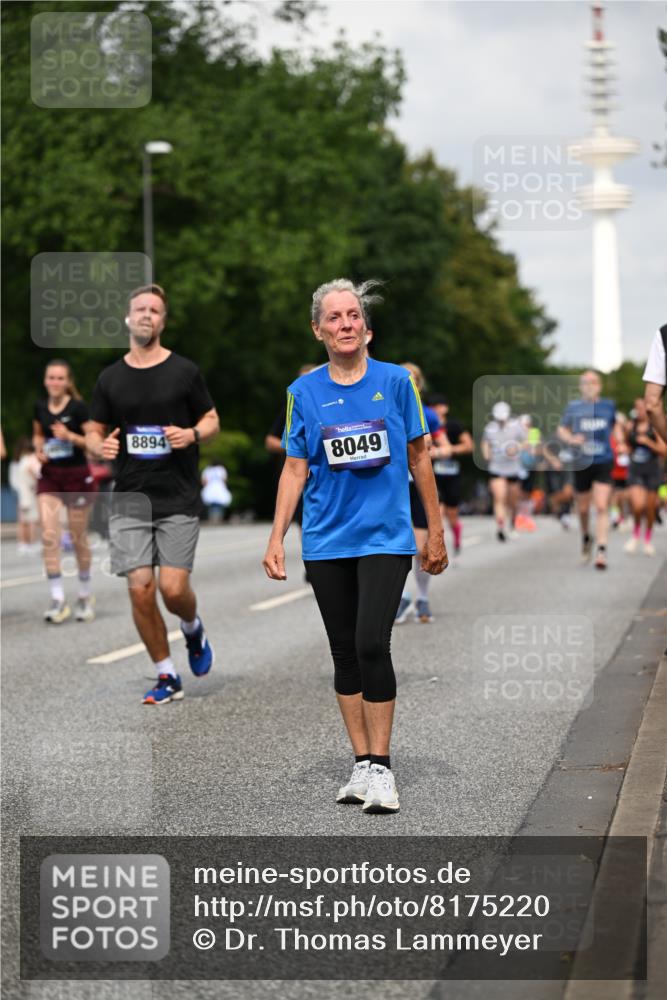 29.06.2025 - hella hamburg halbmarathon Dr. Thomas Lammeyer http://msf.ph/oto/8175220 29.06.2025 10:10:04 Kennedybrücke 1229, 1842, 2288, 2471, 2624, 3062, 3461, 4169, 5762, 6014, 7302, 7741, 8049, 8894, 8909, 9339, 9477, 9917, 10343, 10781, 10791, 10998 meine-sportfotos.de