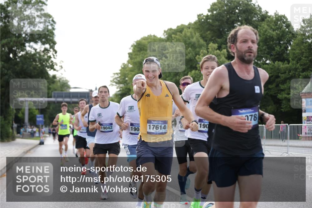 29.06.2025 - hella hamburg halbmarathon Jannik Wohlers http://msf.ph/oto/8175305 29.06.2025 09:42:16 Lombardsbrücke 5612, 7331, 7855, 9269, 10468, 11078, 11228, 12360, 13872, 13913, 14753, 14836, 16615, 17614, 19041, 19042, 19050, 19078 meine-sportfotos.de