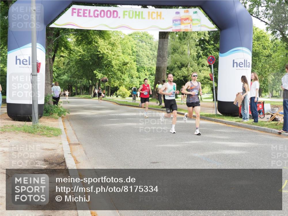 29.06.2025 - hella hamburg halbmarathon MichiJ http://msf.ph/oto/8175334 29.06.2025 10:15:59 Zwischen KM18-KM19 13346, 13780 meine-sportfotos.de