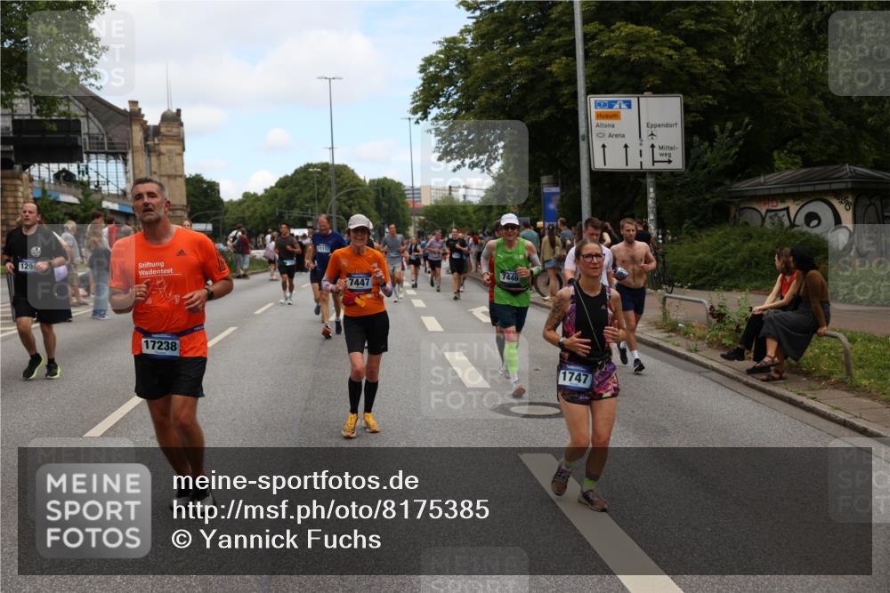 29.06.2025 - hella hamburg halbmarathon Yannick Fuchs http://msf.ph/oto/8175385 29.06.2025 11:19:47 20KM 1115, 1294, 1747, 1853, 3003, 3591, 3592, 3817, 4198, 4829, 5178, 5759, 5929, 5930, 6160, 6249, 7276, 7446, 7447, 7529, 7919, 8127, 8433, 8799, 11117, 11603, 12041, 12210, 12278, 12384, 14095, 14496, 14499, 14779, 15104, 15114, 16487, 16565, 16566, 16838, 17238, 17299, 17414, 17416, 17804, 17857, 18105, 18170, 18825, 18851, 18949, 19124, 19125 meine-sportfotos.de