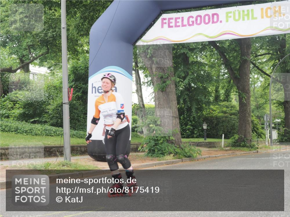 29.06.2025 - hella hamburg halbmarathon KatJ http://msf.ph/oto/8175419 29.06.2025 09:20:44 Zwischen KM18-KM19  meine-sportfotos.de