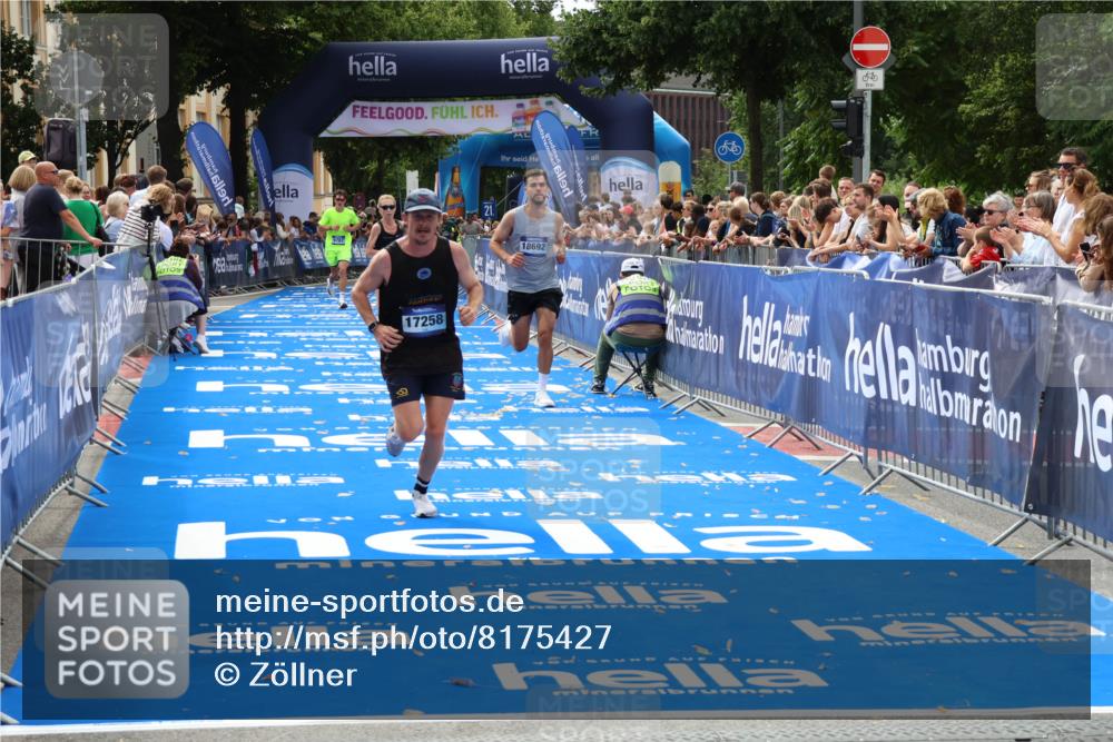 29.06.2025 - hella hamburg halbmarathon Zöllner http://msf.ph/oto/8175427 29.06.2025 10:25:57 Ziel 9767, 10468, 17258, 18692 meine-sportfotos.de