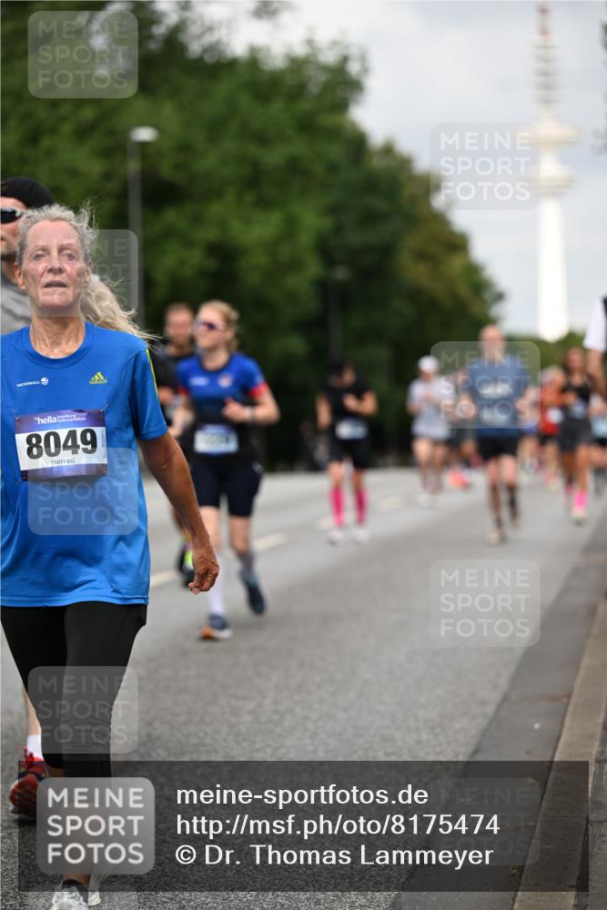 29.06.2025 - hella hamburg halbmarathon Dr. Thomas Lammeyer http://msf.ph/oto/8175474 29.06.2025 10:10:06 Kennedybrücke 1229, 1842, 2288, 2471, 2624, 3062, 3461, 4169, 5762, 6014, 7302, 7741, 8049, 8894, 8909, 9339, 9477, 9917, 10343, 10781, 10791, 10998 meine-sportfotos.de