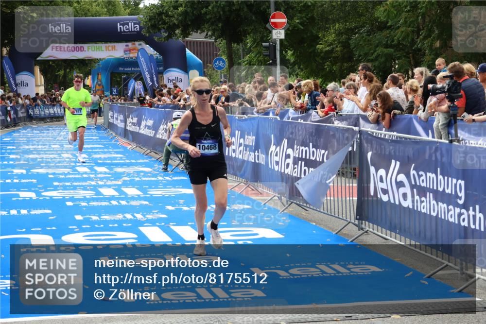 29.06.2025 - hella hamburg halbmarathon Zöllner http://msf.ph/oto/8175512 29.06.2025 10:26:01 Ziel 9767, 10468, 18692 meine-sportfotos.de