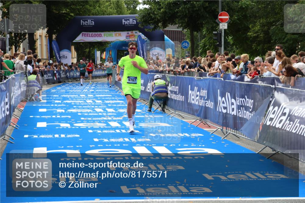 29.06.2025 - hella hamburg halbmarathon Zöllner http://msf.ph/oto/8175571 29.06.2025 10:26:03 Ziel 9767, 13779, 17003 meine-sportfotos.de