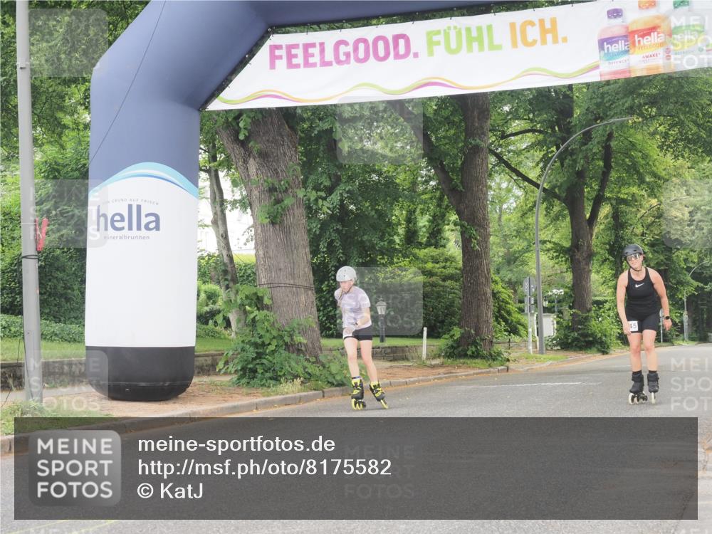 29.06.2025 - hella hamburg halbmarathon KatJ http://msf.ph/oto/8175582 29.06.2025 09:20:59 Zwischen KM18-KM19  meine-sportfotos.de