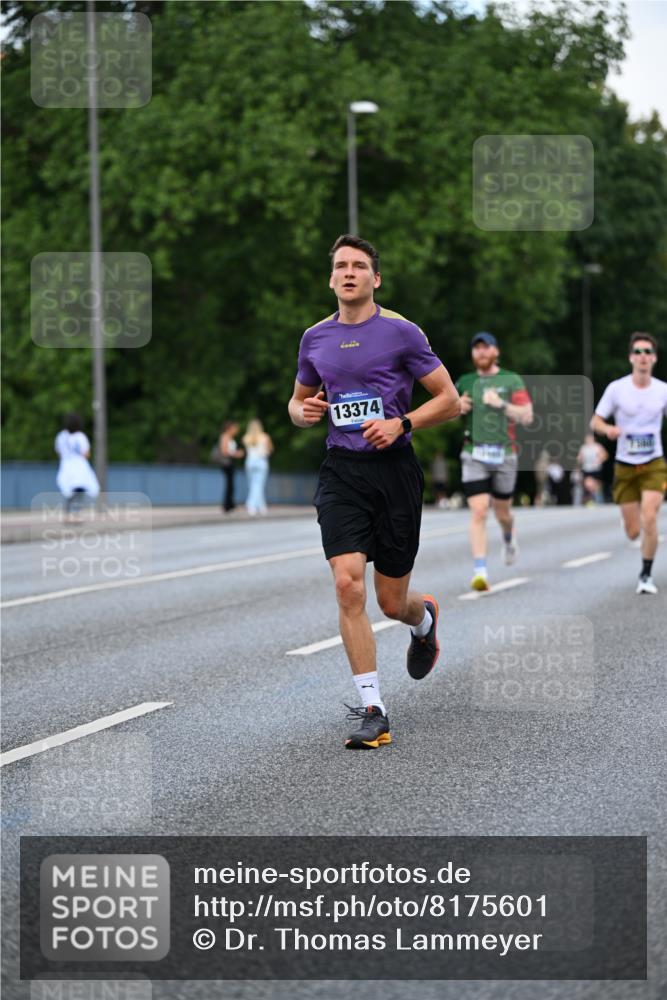 29.06.2025 - hella hamburg halbmarathon Dr. Thomas Lammeyer http://msf.ph/oto/8175601 29.06.2025 09:46:32 Kennedybrücke 1271, 2075, 6090, 7380, 9565, 9767, 10867 meine-sportfotos.de