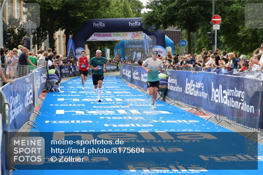 29.06.2025 - hella hamburg halbmarathon Zöllner http://msf.ph/oto/8175604 29.06.2025 10:26:09 Ziel 13779, 16615, 17003 meine-sportfotos.de