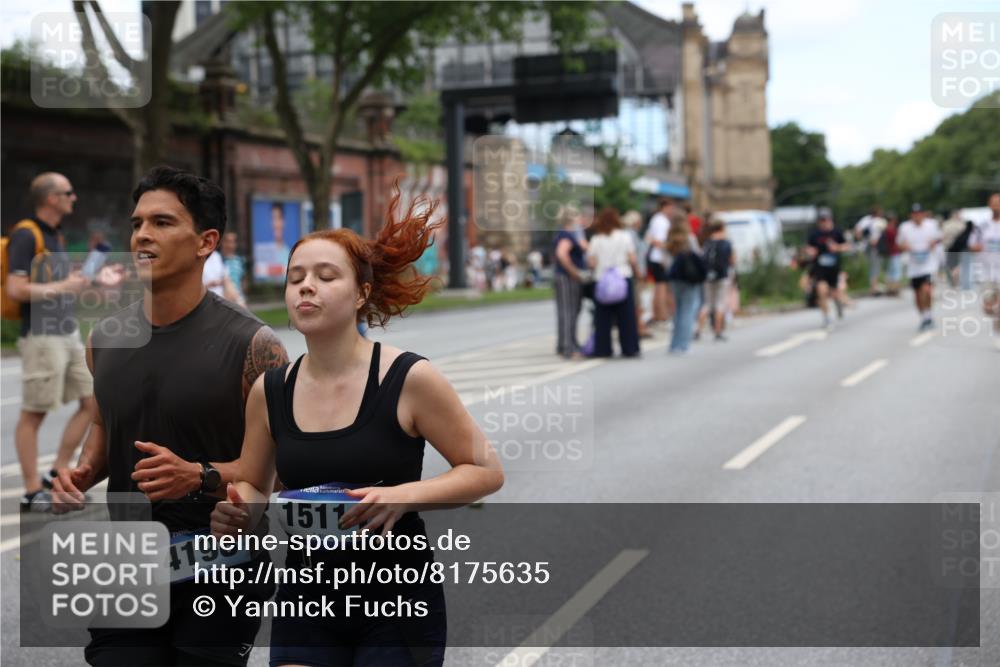29.06.2025 - hella hamburg halbmarathon Yannick Fuchs http://msf.ph/oto/8175635 29.06.2025 11:19:54 20KM 1005, 1115, 1294, 1747, 1853, 3003, 3591, 3592, 4198, 5178, 5290, 5759, 6160, 6249, 6663, 7276, 7446, 7447, 7529, 7919, 8127, 8146, 8433, 8799, 9483, 11117, 11248, 11603, 11989, 12041, 12043, 12210, 14053, 14095, 14496, 14499, 14779, 14801, 15104, 15114, 16421, 16422, 16451, 16487, 16504, 16565, 16566, 16801, 16838, 17238, 17414, 17416, 17804, 17857, 18105, 18170, 18409, 18825, 18851, 18865, 18949, 19124, 19125 meine-sportfotos.de