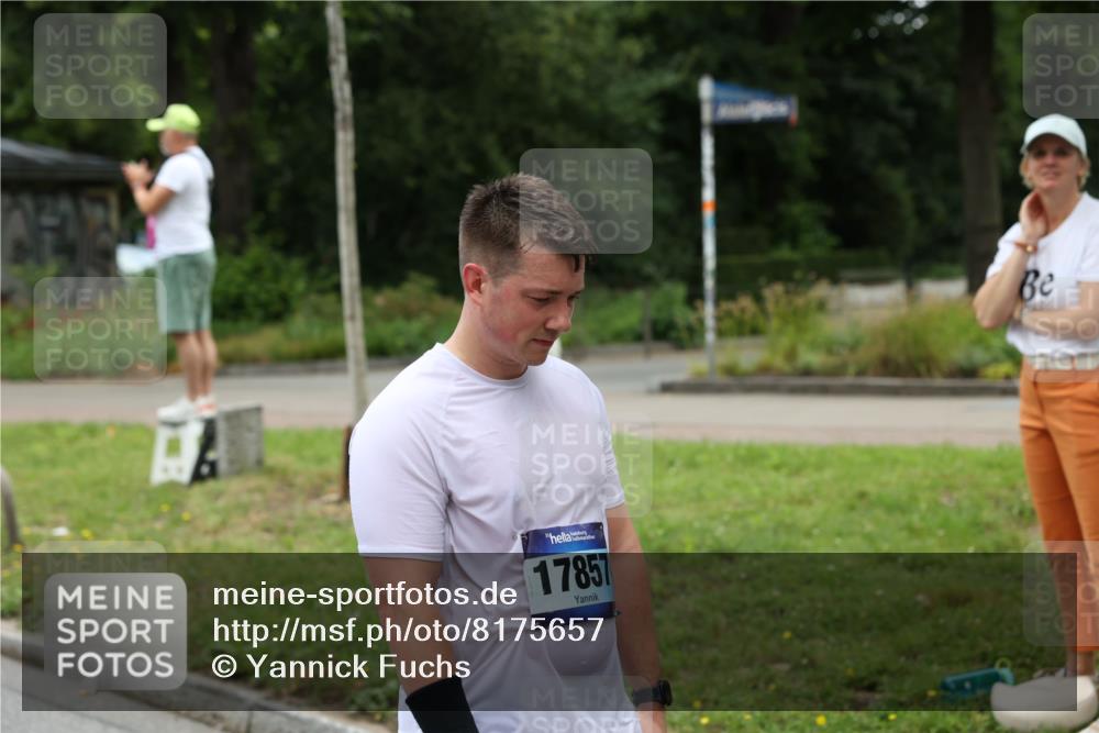 29.06.2025 - hella hamburg halbmarathon Yannick Fuchs http://msf.ph/oto/8175657 29.06.2025 11:19:55 20KM 1005, 1115, 1294, 1747, 1853, 3003, 3591, 3592, 4198, 5178, 5290, 6160, 6249, 6663, 7276, 7446, 7447, 7529, 7919, 7980, 8127, 8146, 8433, 8799, 9483, 11117, 11248, 11603, 11989, 12041, 12043, 12210, 14053, 14095, 14496, 14499, 14779, 14801, 15114, 16421, 16422, 16451, 16487, 16504, 16565, 16566, 16801, 16838, 17238, 17414, 17416, 17804, 17857, 18105, 18170, 18409, 18825, 18851, 18865, 19124, 19125 meine-sportfotos.de