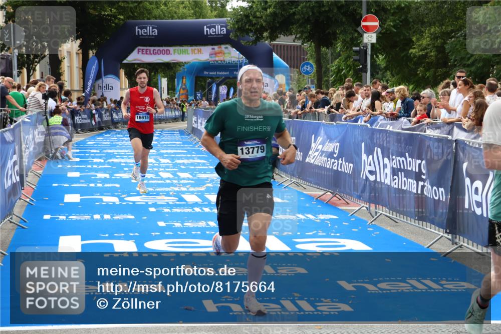 29.06.2025 - hella hamburg halbmarathon Zöllner http://msf.ph/oto/8175664 29.06.2025 10:26:12 Ziel 13779, 16615, 17003 meine-sportfotos.de