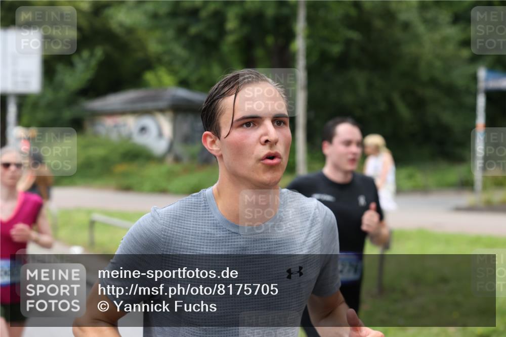 29.06.2025 - hella hamburg halbmarathon Yannick Fuchs http://msf.ph/oto/8175705 29.06.2025 11:19:56 20KM 1005, 1115, 1294, 1747, 1853, 3003, 3591, 3592, 4198, 5178, 5290, 6160, 6249, 6663, 7276, 7446, 7447, 7529, 7919, 7980, 8127, 8146, 8433, 8799, 9104, 9483, 11117, 11248, 11603, 11989, 12041, 12043, 12210, 14053, 14095, 14496, 14499, 14779, 14801, 15114, 16421, 16422, 16451, 16487, 16504, 16565, 16566, 16801, 16838, 17238, 17414, 17804, 17857, 18105, 18170, 18409, 18825, 18851, 18865, 19124, 19125 meine-sportfotos.de