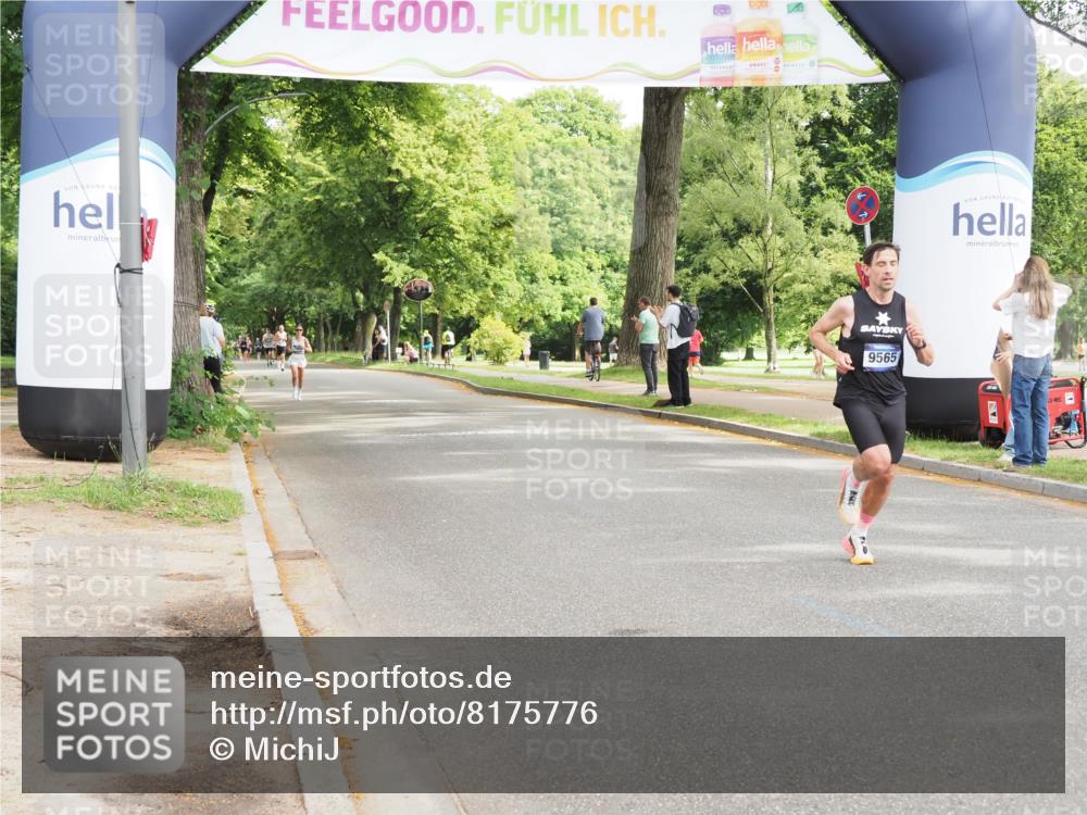29.06.2025 - hella hamburg halbmarathon MichiJ http://msf.ph/oto/8175776 29.06.2025 10:16:08 Zwischen KM18-KM19 12641, 16615 meine-sportfotos.de