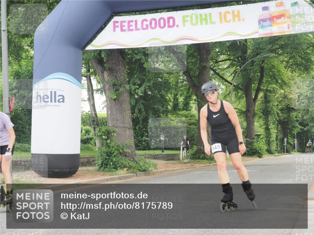 29.06.2025 - hella hamburg halbmarathon KatJ http://msf.ph/oto/8175789 29.06.2025 09:21:00 Zwischen KM18-KM19  meine-sportfotos.de