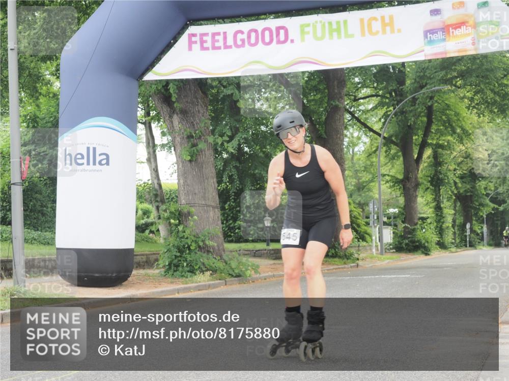 29.06.2025 - hella hamburg halbmarathon KatJ http://msf.ph/oto/8175880 29.06.2025 09:21:00 Zwischen KM18-KM19  meine-sportfotos.de