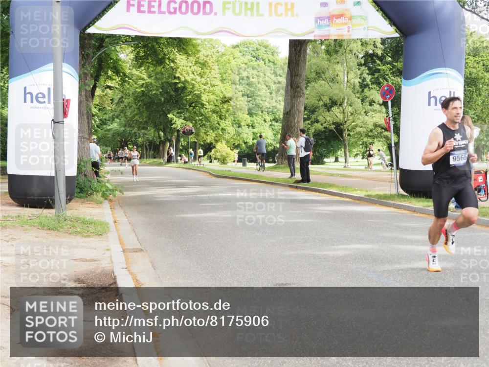 29.06.2025 - hella hamburg halbmarathon MichiJ http://msf.ph/oto/8175906 29.06.2025 10:16:09 Zwischen KM18-KM19 9565, 16615 meine-sportfotos.de