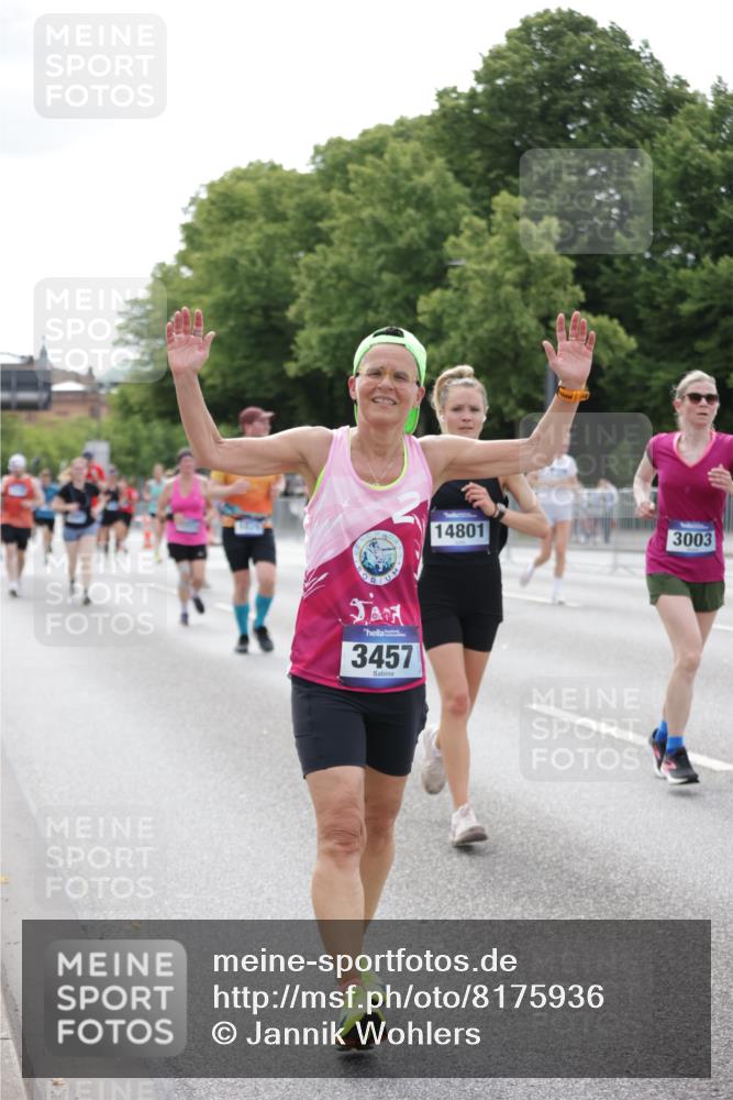 29.06.2025 - hella hamburg halbmarathon Jannik Wohlers http://msf.ph/oto/8175936 29.06.2025 10:22:23 Lombardsbrücke 1029, 2294, 2479, 2766, 3003, 3600, 3601, 5223, 5343, 5629, 5798, 7188, 7190, 7266, 7276, 7529, 7925, 8355, 9256, 9392, 10086, 10826, 10902, 11665, 12190, 12592, 13921, 14525, 14633, 14801, 15469, 15870, 16618, 16801 meine-sportfotos.de
