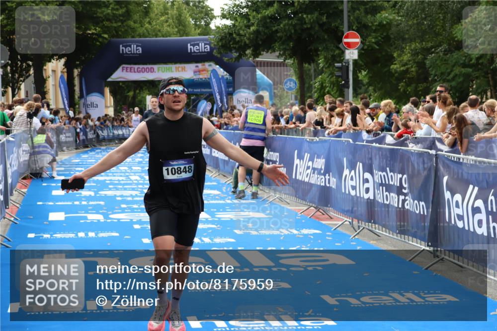 29.06.2025 - hella hamburg halbmarathon Zöllner http://msf.ph/oto/8175959 29.06.2025 10:26:49 Ziel 1065, 10848, 19076 meine-sportfotos.de