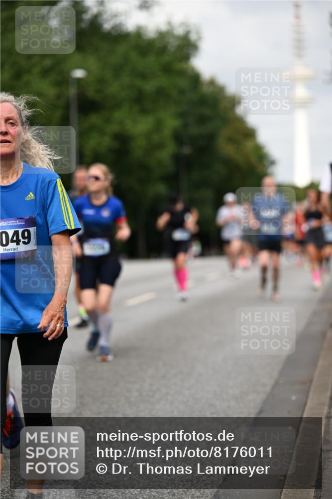 29.06.2025 - hella hamburg halbmarathon Dr. Thomas Lammeyer http://msf.ph/oto/8176011 29.06.2025 10:10:07 Kennedybrücke 1229, 1830, 1842, 2288, 2471, 2624, 3062, 3461, 4169, 5762, 6014, 7302, 7741, 8049, 8290, 8894, 8909, 9477, 9917, 10343, 10781, 10791, 10998 meine-sportfotos.de