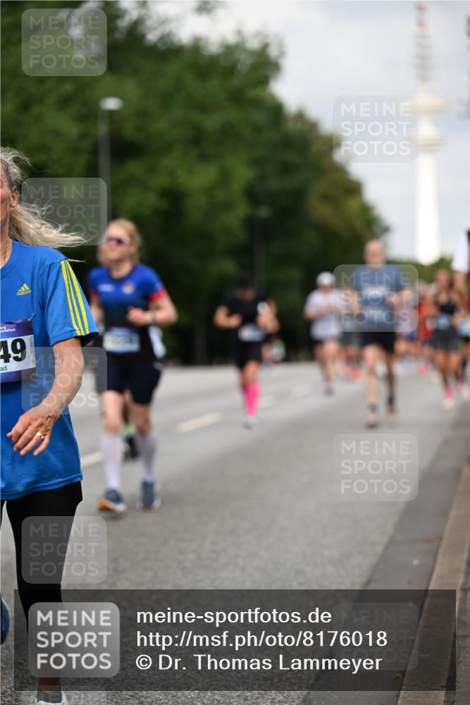29.06.2025 - hella hamburg halbmarathon Dr. Thomas Lammeyer http://msf.ph/oto/8176018 29.06.2025 10:10:07 Kennedybrücke 1229, 1830, 1842, 2288, 2471, 2624, 3062, 3461, 4169, 5762, 6014, 7302, 7741, 8049, 8290, 8894, 8909, 9477, 9917, 10343, 10781, 10791, 10998 meine-sportfotos.de
