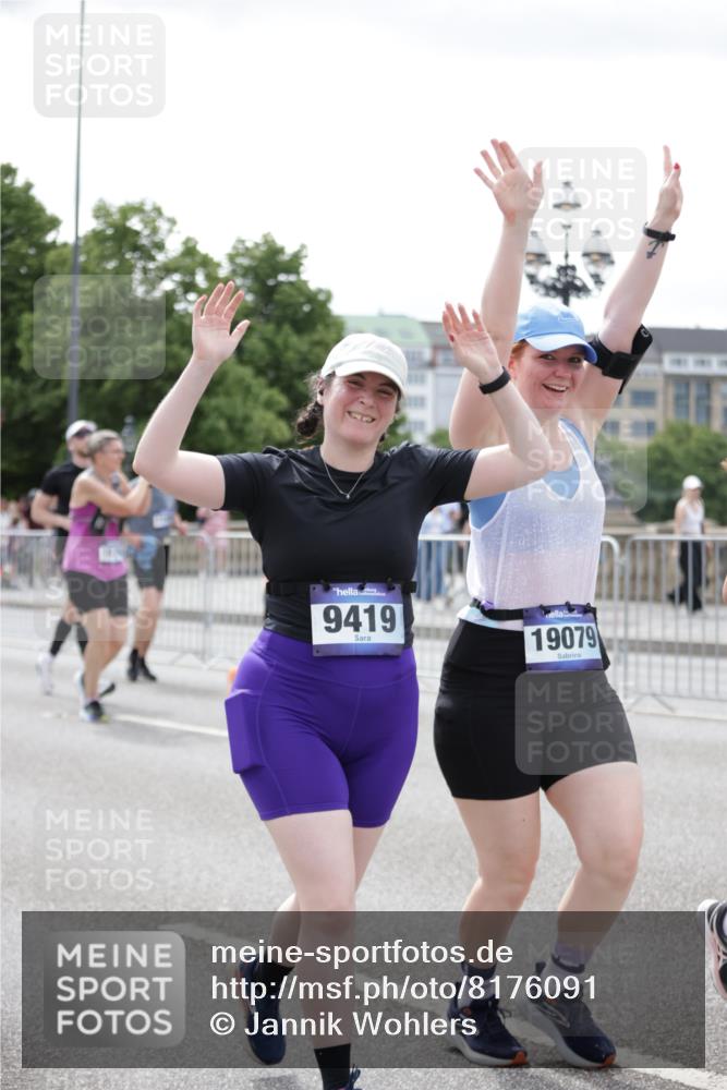 29.06.2025 - hella hamburg halbmarathon Jannik Wohlers http://msf.ph/oto/8176091 29.06.2025 11:08:30 Lombardsbrücke 1223, 1376, 1776, 2224, 2530, 2673, 3965, 3967, 4115, 4132, 4133, 5513, 6435, 7352, 8006, 8008, 8192, 8213, 9197, 9419, 10689, 10698, 10911, 11003, 11069, 11070, 11343, 11466, 11487, 11593, 11751, 11869, 12101, 12811, 12980, 14238, 14373, 15491, 16296, 16954, 18358, 18364, 18521, 18813, 19079, 19171, 19191 meine-sportfotos.de