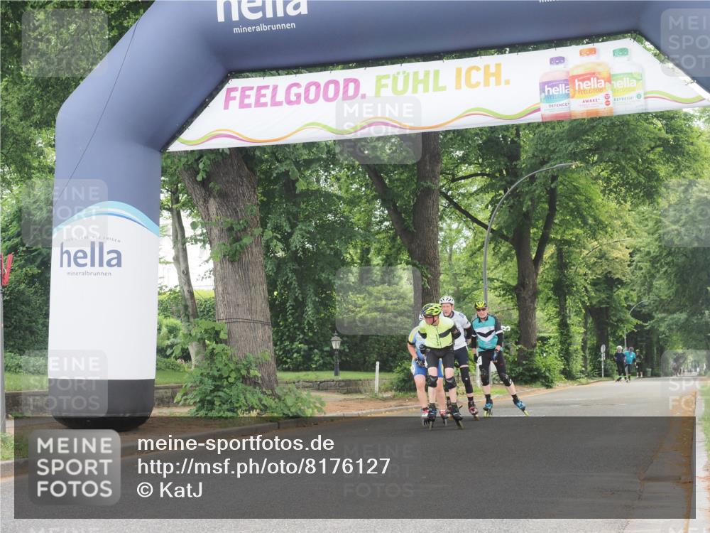 29.06.2025 - hella hamburg halbmarathon KatJ http://msf.ph/oto/8176127 29.06.2025 09:21:12 Zwischen KM18-KM19  meine-sportfotos.de