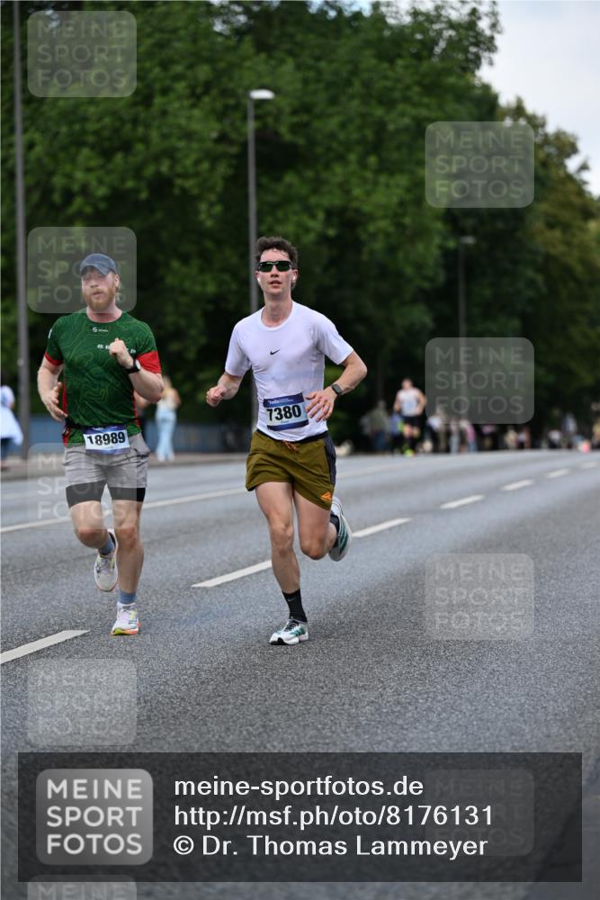29.06.2025 - hella hamburg halbmarathon Dr. Thomas Lammeyer http://msf.ph/oto/8176131 29.06.2025 09:46:35 Kennedybrücke 1271, 2075, 6090, 7380, 9565, 10867 meine-sportfotos.de