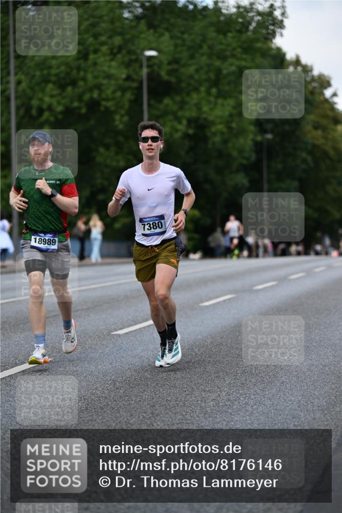 29.06.2025 - hella hamburg halbmarathon Dr. Thomas Lammeyer http://msf.ph/oto/8176146 29.06.2025 09:46:35 Kennedybrücke 1271, 2075, 6090, 7380, 9565, 10867 meine-sportfotos.de