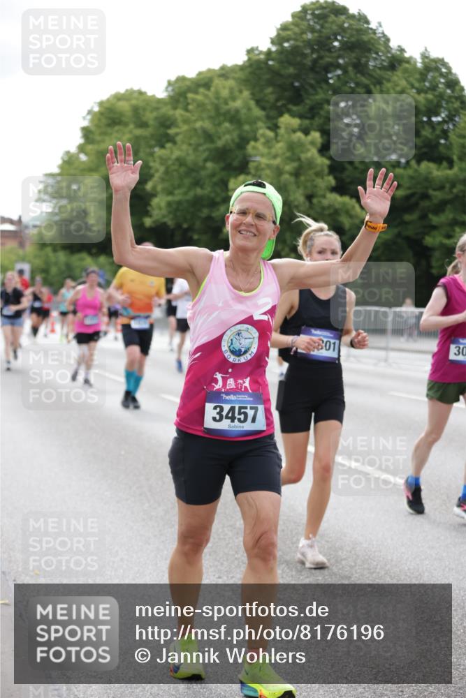 29.06.2025 - hella hamburg halbmarathon Jannik Wohlers http://msf.ph/oto/8176196 29.06.2025 10:22:23 Lombardsbrücke 1029, 2294, 2479, 2766, 3003, 3600, 3601, 5223, 5343, 5629, 5798, 7188, 7190, 7266, 7276, 7529, 7925, 8355, 9256, 9392, 10086, 10826, 10902, 11665, 12190, 12592, 13921, 14525, 14633, 14801, 15469, 15870, 16618, 16801 meine-sportfotos.de