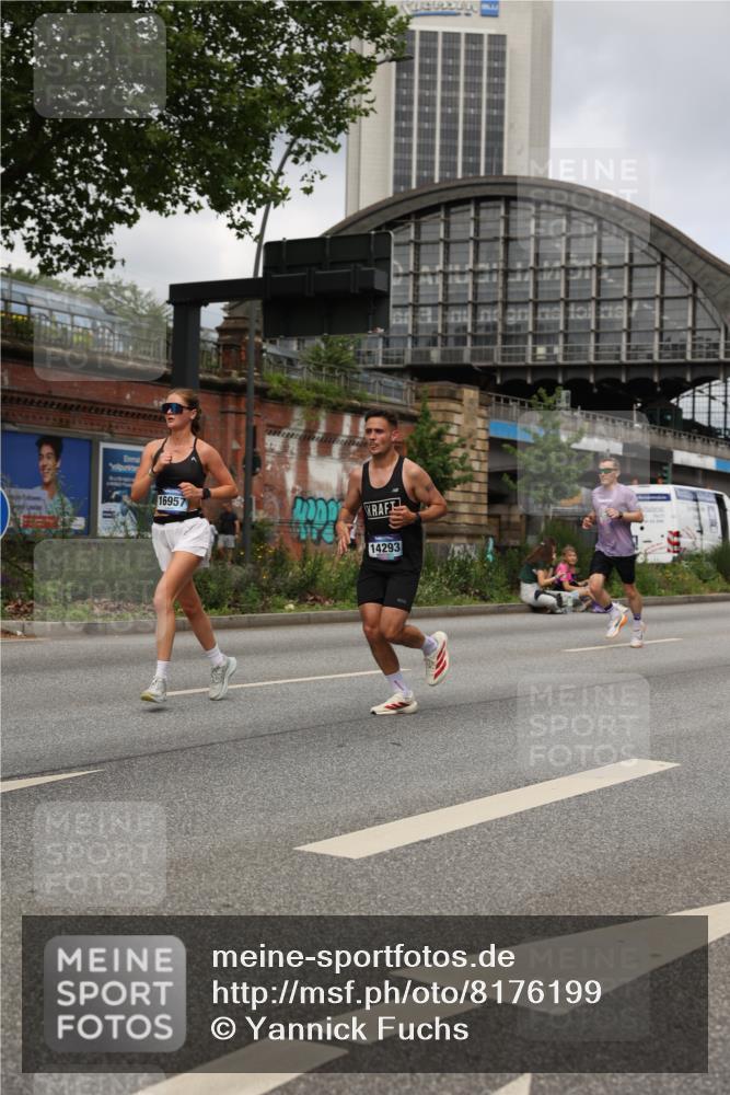 29.06.2025 - hella hamburg halbmarathon Yannick Fuchs http://msf.ph/oto/8176199 29.06.2025 10:27:20 20KM 1407, 1707, 1894, 1990, 5070, 5746, 6358, 7845, 7965, 8062, 8883, 9047, 10484, 10876, 10927, 11150, 11169, 11877, 11929, 13199, 13961, 14293, 15054, 15826, 16425, 16619, 16957, 18135, 18562, 18563 meine-sportfotos.de