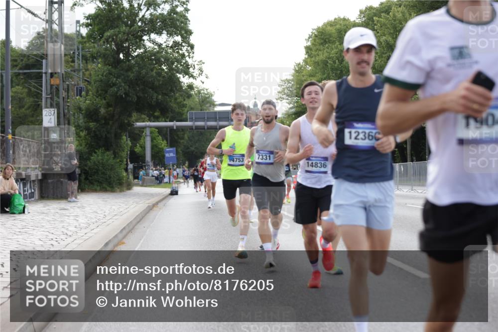 29.06.2025 - hella hamburg halbmarathon Jannik Wohlers http://msf.ph/oto/8176205 29.06.2025 09:42:18 Lombardsbrücke 5612, 7331, 7855, 9269, 10468, 11078, 11228, 12360, 13872, 13913, 14753, 14836, 16615, 17614, 18740, 19041, 19042, 19050, 19076, 19078 meine-sportfotos.de