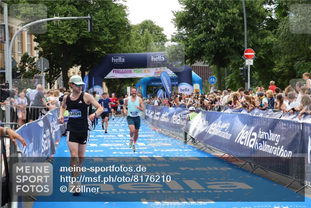 29.06.2025 - hella hamburg halbmarathon Zöllner http://msf.ph/oto/8176210 29.06.2025 10:37:47 Ziel 1505, 1615, 2196, 9171, 13595, 14934, 18276, 18277 meine-sportfotos.de
