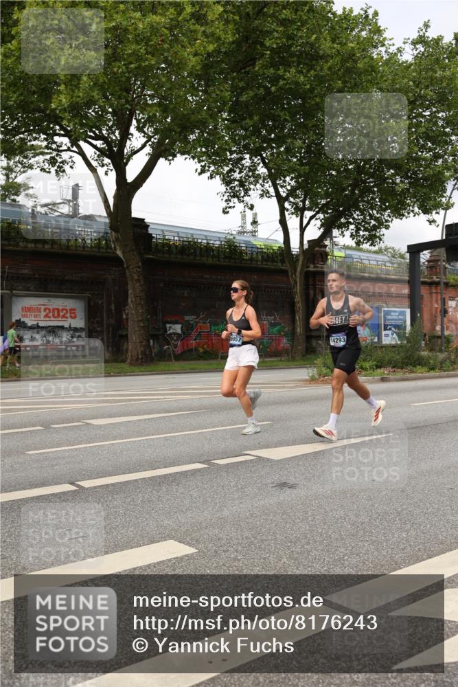 29.06.2025 - hella hamburg halbmarathon Yannick Fuchs http://msf.ph/oto/8176243 29.06.2025 10:27:21 20KM 1407, 1707, 1894, 1990, 5070, 5746, 6358, 7845, 7965, 8062, 8883, 9047, 10484, 10876, 10927, 11150, 11169, 11877, 11929, 13199, 13961, 14293, 15054, 15826, 16425, 16619, 16957, 18135, 18562, 18563 meine-sportfotos.de