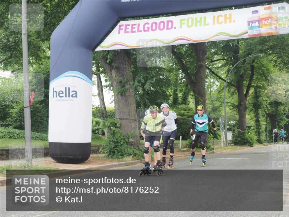29.06.2025 - hella hamburg halbmarathon KatJ http://msf.ph/oto/8176252 29.06.2025 09:21:13 Zwischen KM18-KM19  meine-sportfotos.de