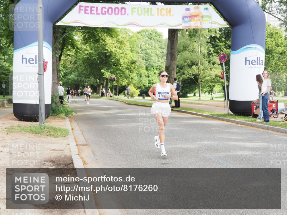 29.06.2025 - hella hamburg halbmarathon MichiJ http://msf.ph/oto/8176260 29.06.2025 10:16:15 Zwischen KM18-KM19 9565 meine-sportfotos.de