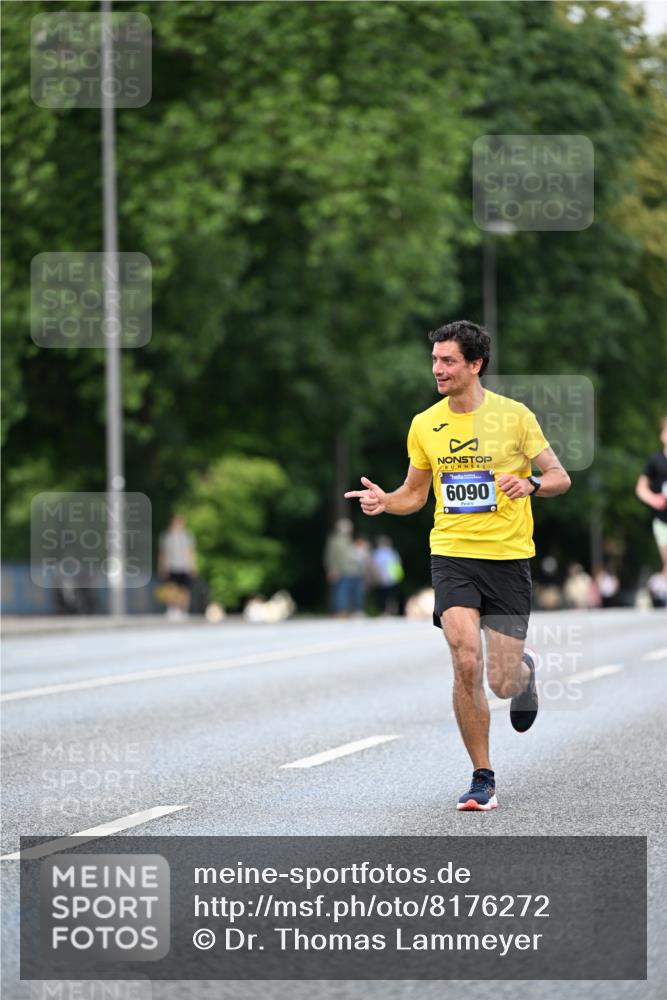 29.06.2025 - hella hamburg halbmarathon Dr. Thomas Lammeyer http://msf.ph/oto/8176272 29.06.2025 09:46:41 Kennedybrücke 1271, 2075, 2180, 2203, 6090, 7380, 8318, 8376, 9804 meine-sportfotos.de