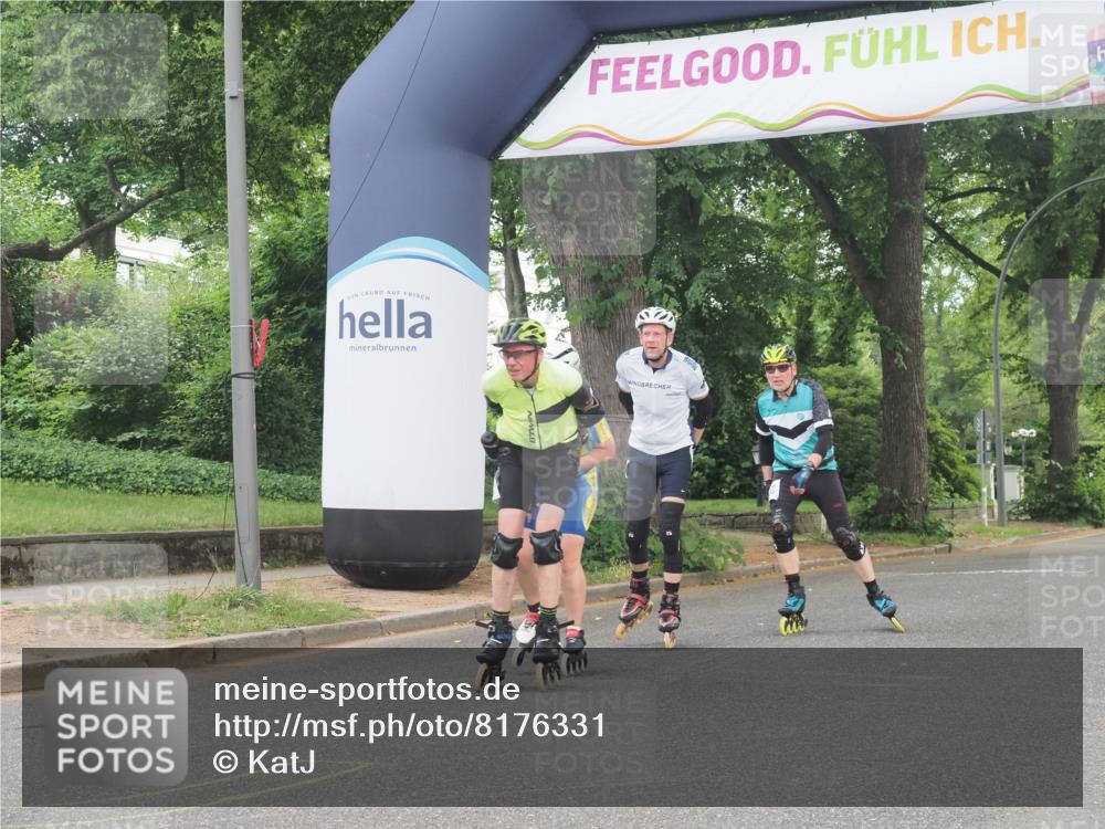 29.06.2025 - hella hamburg halbmarathon KatJ http://msf.ph/oto/8176331 29.06.2025 09:21:13 Zwischen KM18-KM19  meine-sportfotos.de