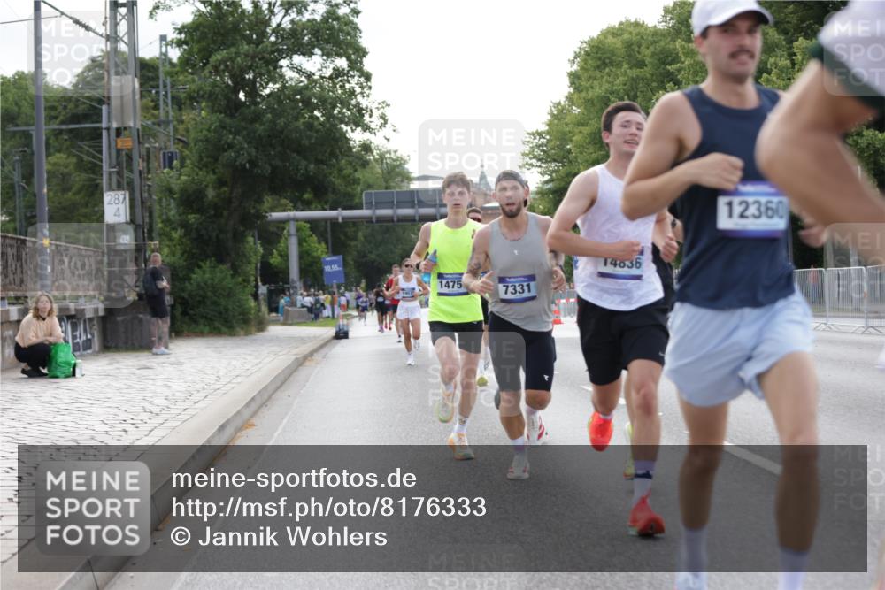 29.06.2025 - hella hamburg halbmarathon Jannik Wohlers http://msf.ph/oto/8176333 29.06.2025 09:42:18 Lombardsbrücke 5612, 7331, 7855, 9269, 10468, 11078, 11228, 12360, 13872, 13913, 14753, 14836, 16615, 17614, 18740, 19041, 19042, 19050, 19076, 19078 meine-sportfotos.de