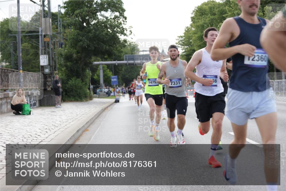 29.06.2025 - hella hamburg halbmarathon Jannik Wohlers http://msf.ph/oto/8176361 29.06.2025 09:42:18 Lombardsbrücke 5612, 7331, 7855, 9269, 10468, 11078, 11228, 12360, 13872, 13913, 14753, 14836, 16615, 17614, 18740, 19041, 19042, 19050, 19076, 19078 meine-sportfotos.de